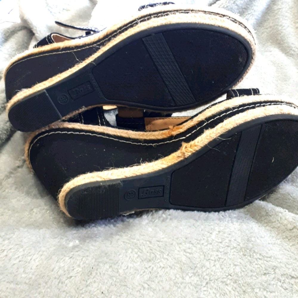 Wedges - Picture 3 of 4